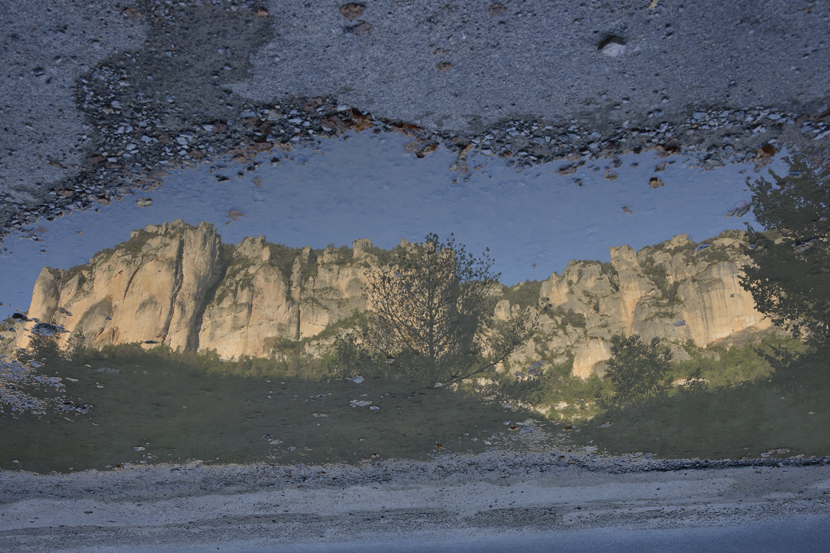 Rocks and their reflection, Les Gorges du Tarn, août 2018
Keywords: Gorges du Tarn;Lozère;Les Vignes;Sainte-Enimie;photo Christine Prat;christine prat photography